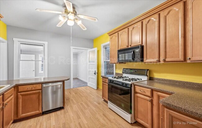 Photo - 1932 N Karlov Ave