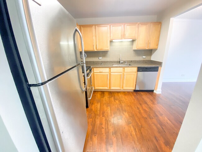 Photo - 1250 N La Salle Dr Unit 412