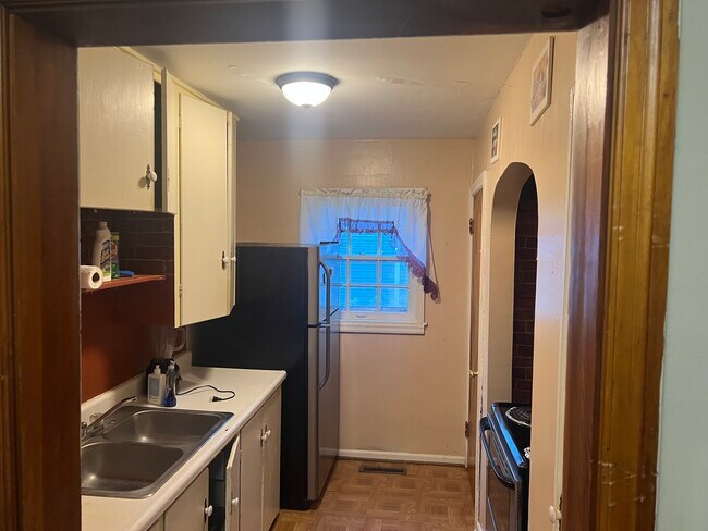 Photo - 667 Highland Ave