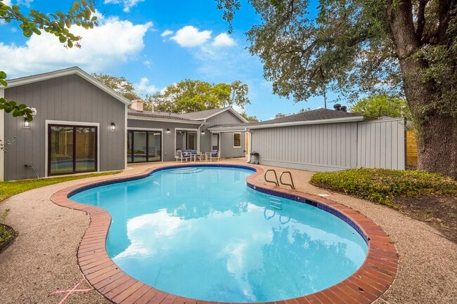 Photo - 3327 Freshmeadows Dr