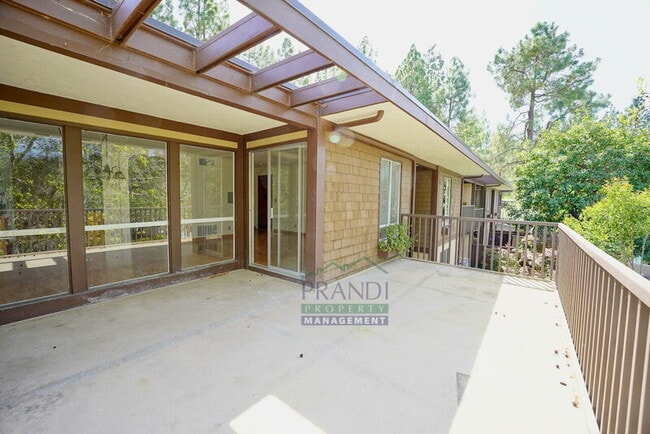 Photo - 39 Forest Ln