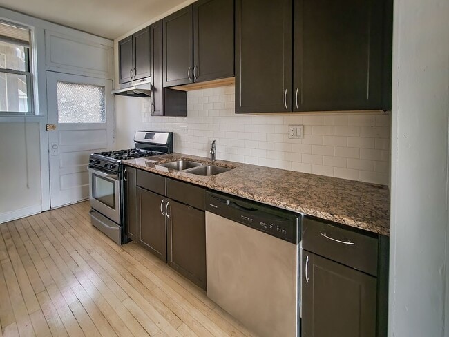 Photo - 5103 N Winchester Ave Unit 2