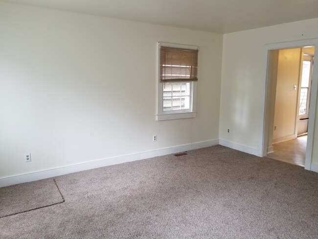Photo - Chesapeake City 2BR/1BA Home for only $900...