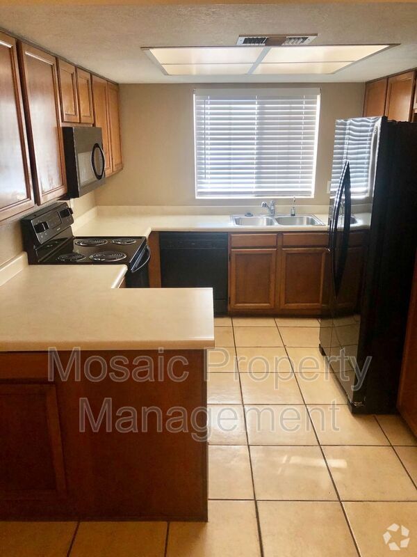 Building Photo - 700 E Mesquite Cir Unit Q117 Rental
