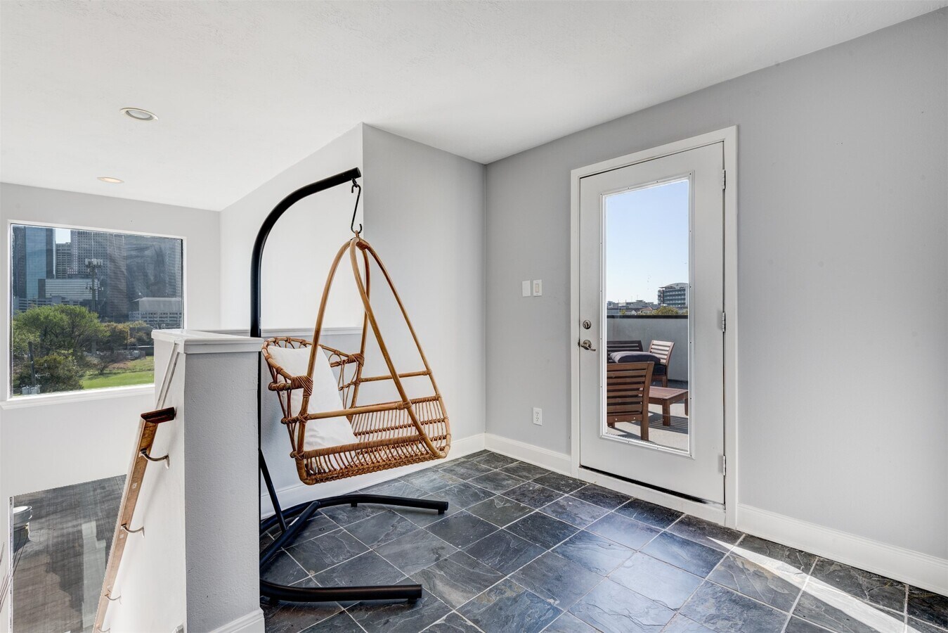 Photo - 1124 W Dallas St