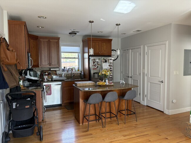 Photo - 1902 N Spaulding Ave