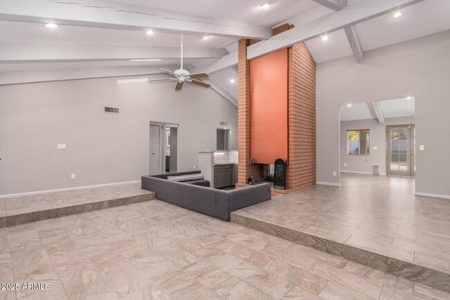 Photo - 10021 N 74th Pl