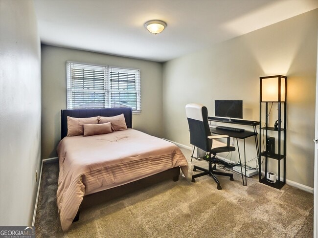 Photo - 6520 Roswell Rd