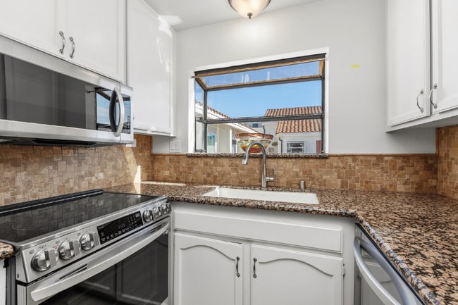 Photo - 3633 Indiana St Unidad 26