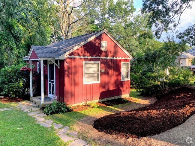 Building Photo - 107 Wallace Ave Rental