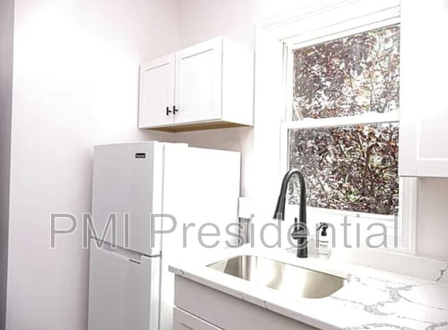 Photo - 2929 Garland Ave