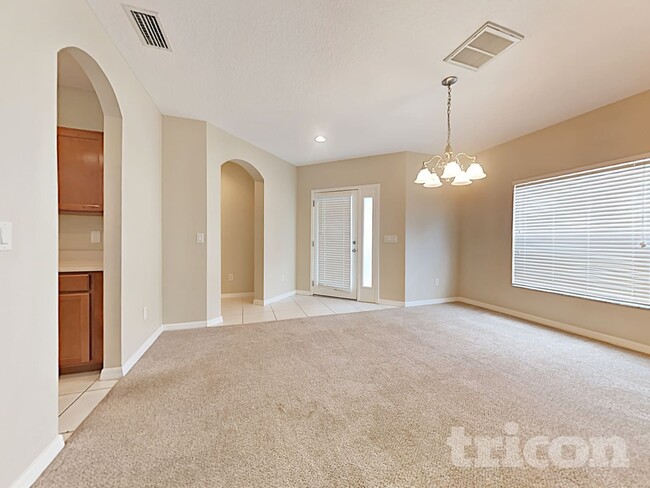 Photo - 7524 Maroon Peak Dr