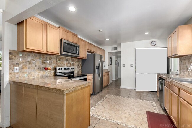Photo - 411 E Wigwam Blvd