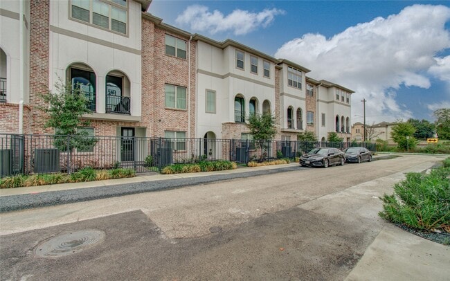 Photo - 5205 Allen St Unidad F