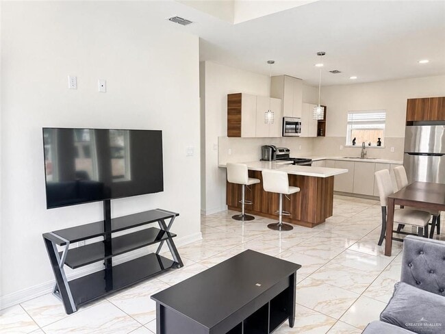 5708 Notre Dame Ave Unit 1