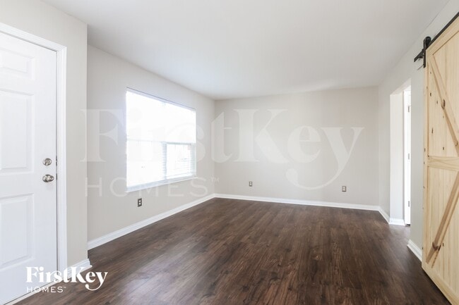 Photo - 2814 Rothe Ln