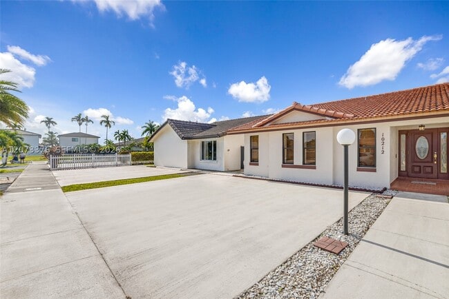 10212 NW 129th St