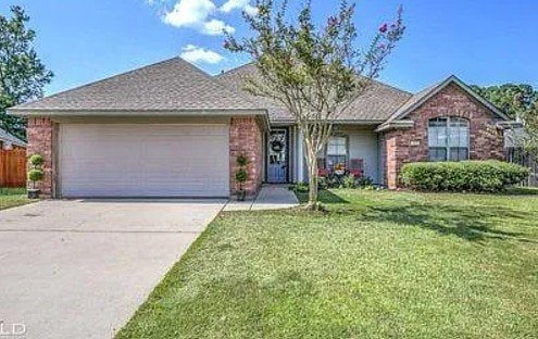 Photo - 302 Haguewood Cir
