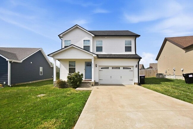 Building Photo - Pet Friendly Three Bedroom!