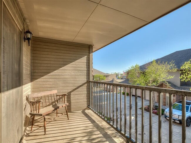 Photo - 6162 N Brookline Ave Unit 22