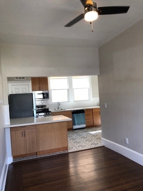 Building Photo - 4198-4198 Piedmont Ave Unit 4190 #1