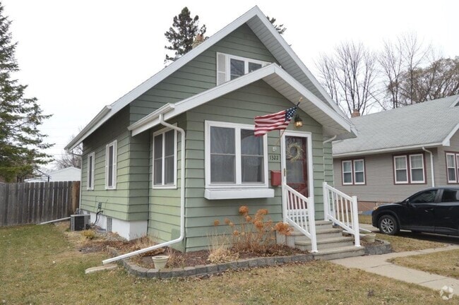 Building Photo - Wonderful 2 Bedroom/2 Bathroom House for Rent