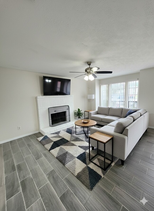 Photo - 10047 Emerald Creek Dr