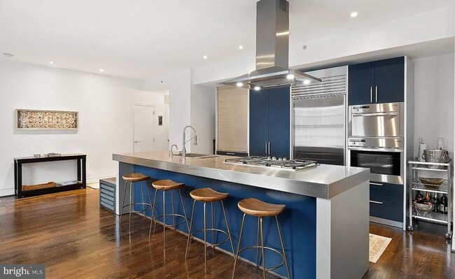 1124 10th St NW Unit 5