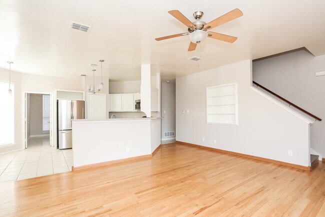 Photo - 2128 Amber Springs