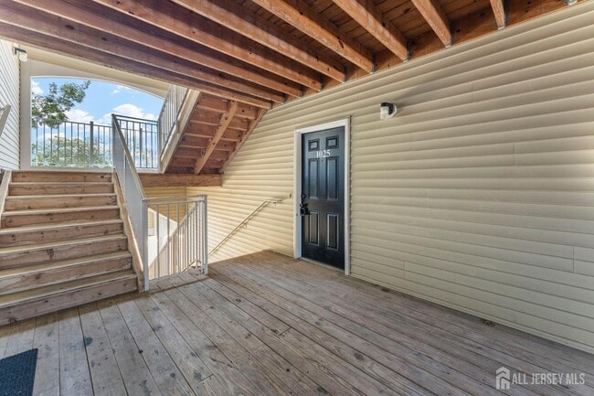 Photo - 1025 Dogwood Ct