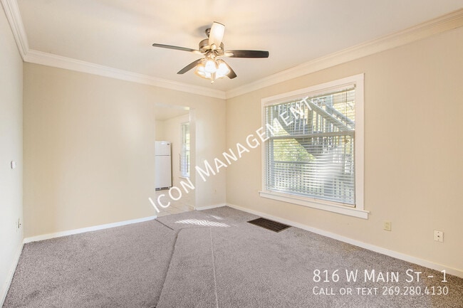 Photo - 816 W Main St Unit 1