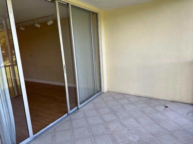 Photo - 3351 S Palm Aire Dr Unit 205