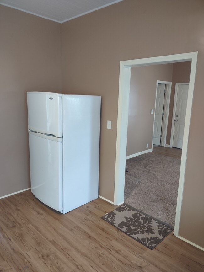 Photo - 809 Sunset St