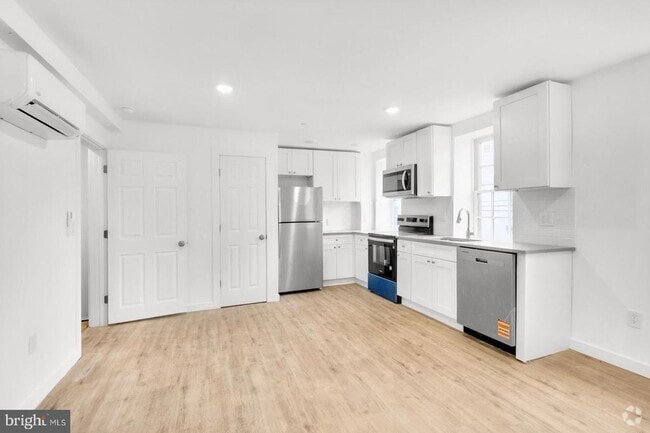 Building Photo - 7037 Ridge Ave Unit 2A Rental