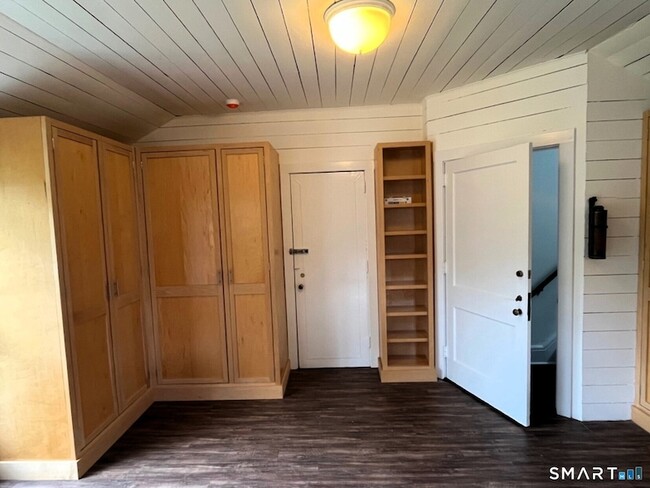 Photo - 94 Honey Hill Rd