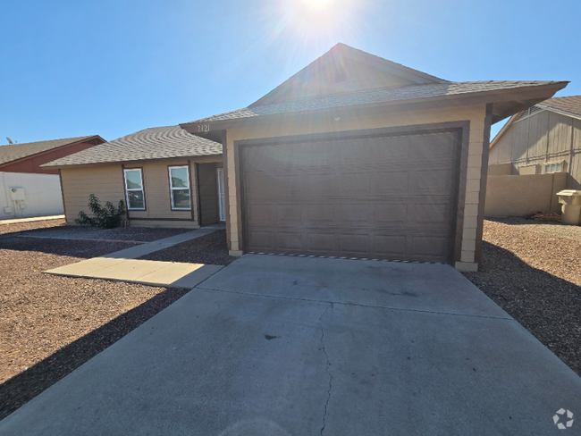 Building Photo - 7121 W Sierra Vista Dr Rental