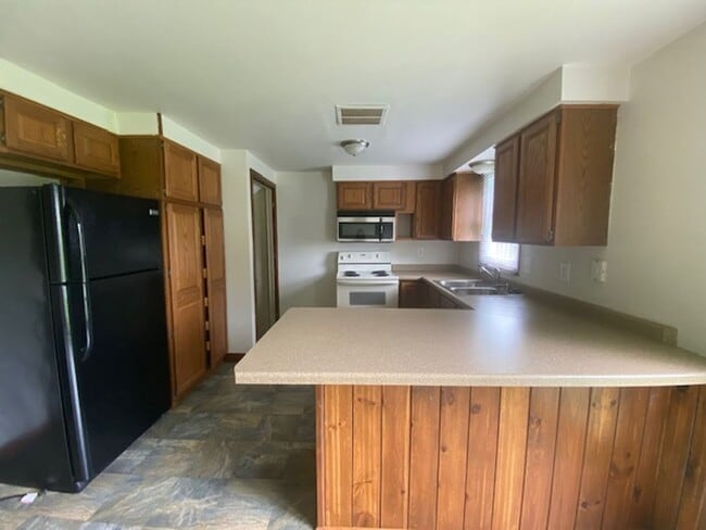 Photo - 2068 Terry Ln