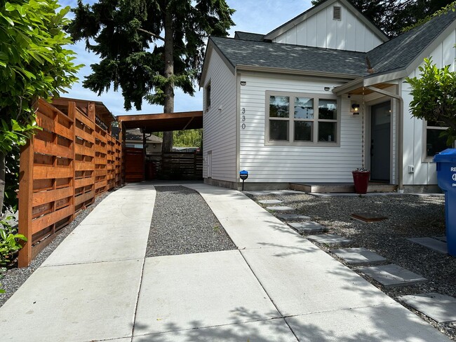 Photo - 330 NW 95th St