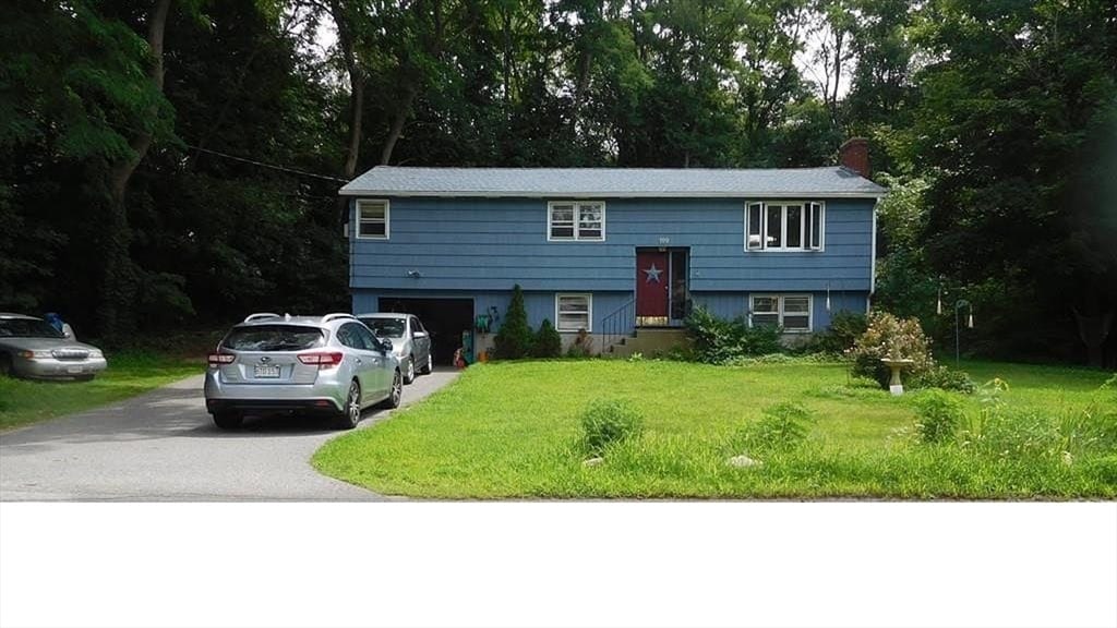 Photo - 199 Oak St