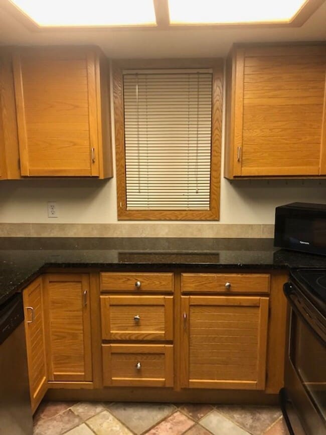 Photo - Furnished or Unfurnished One Bedroom / One Bath Apartment in Central Boulder Unit Henry Family Trust