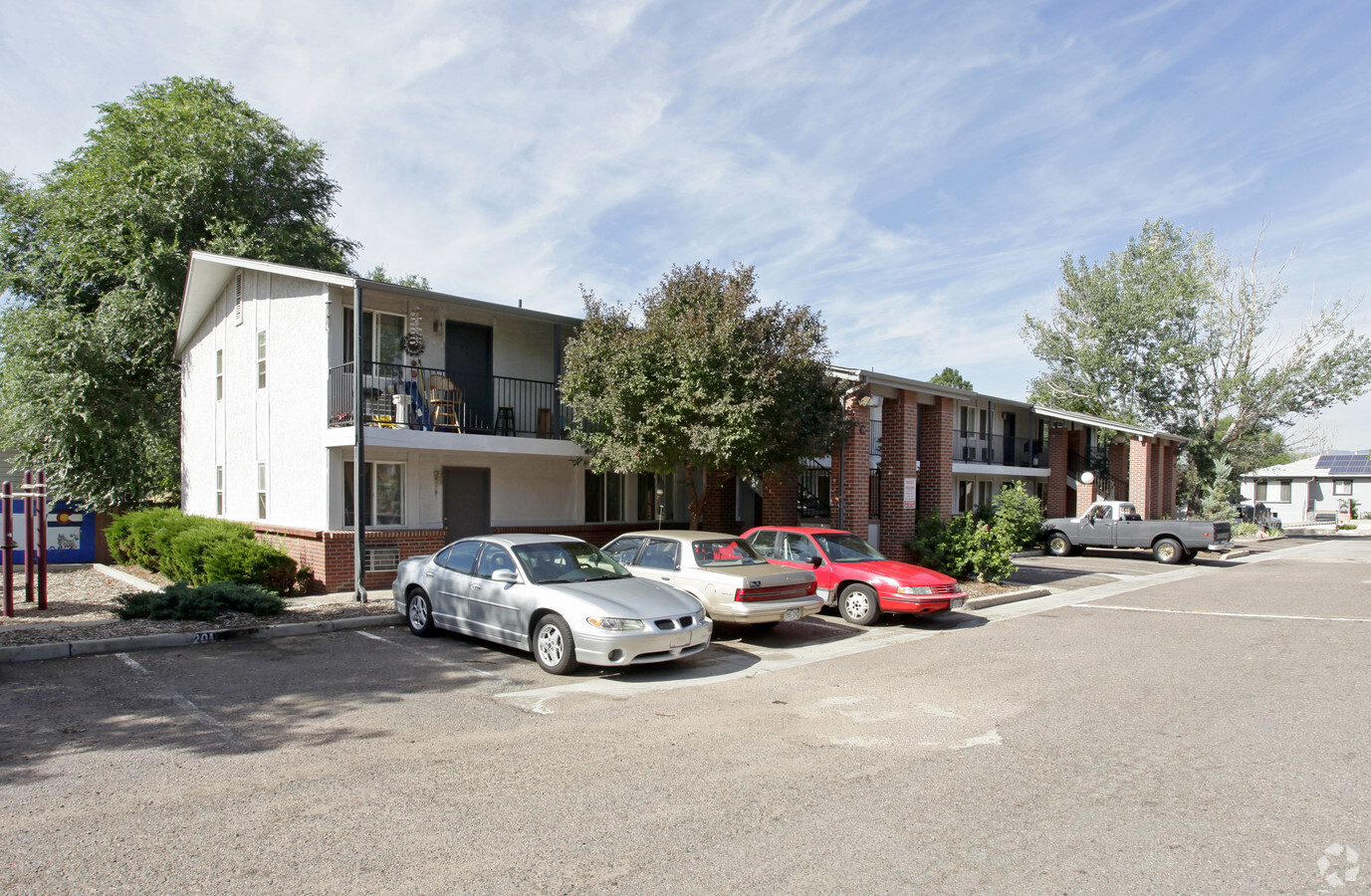 Bradburn Gardens - Bradburn Gardens Apartments