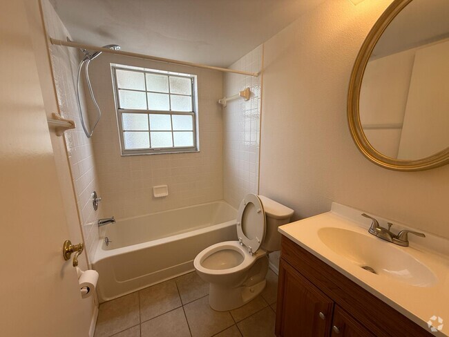 Building Photo - 8144 Fairways Cir Unit Apartment