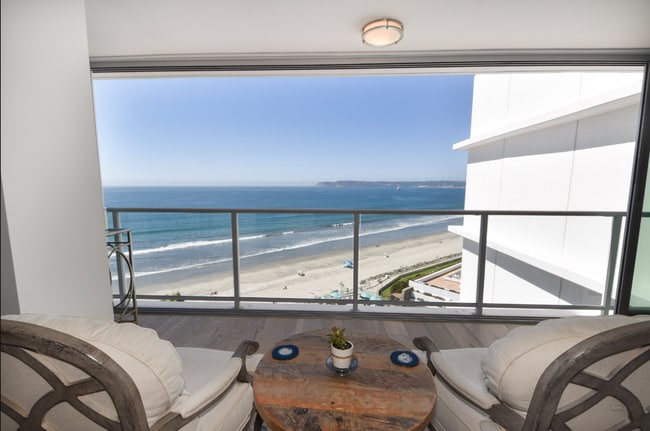 Building Photo - 1780 Avenida Del Mundo Unit Vacation Rental