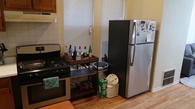 Photo - 1411 W Erie St