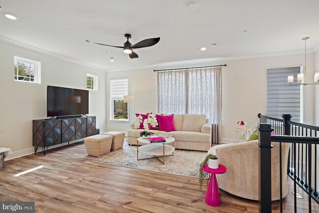 Photo - 3057 Perthshire Pl