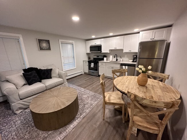 Photo - 301 Portsmouth Ave Unit ID1312392P