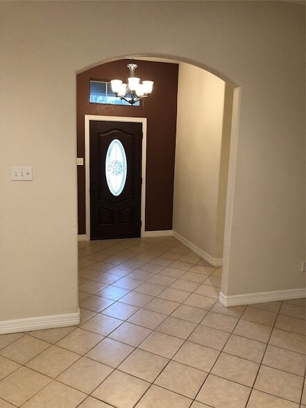 Photo - 13322 Colton Ln