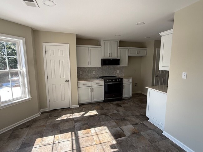 Photo - 1147 Junco Cove