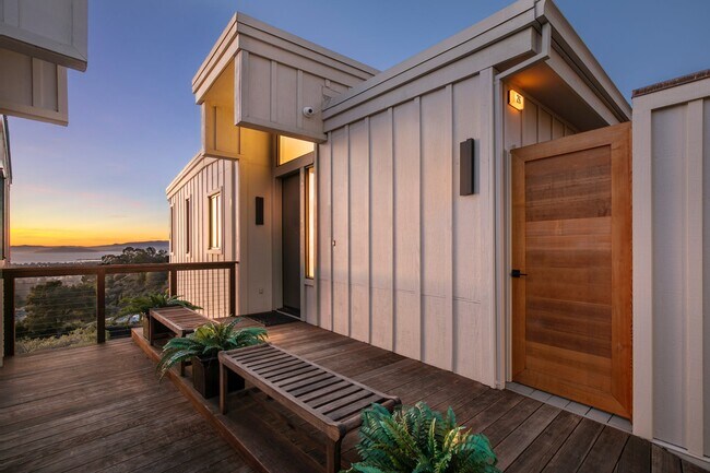 Photo - 26 Spyglass Hl