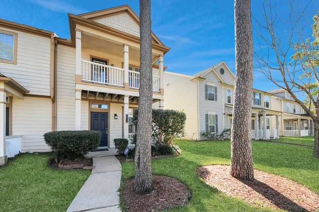 Photo - 2034 Rustling Trees Way